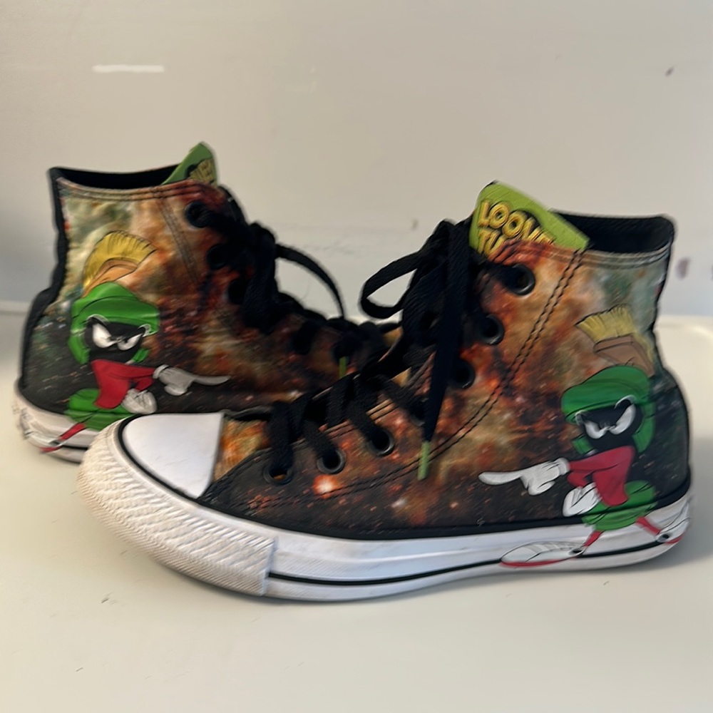 Converse Looney Tunes Marvin The Martian Hi Top Canvas Shoe Adult